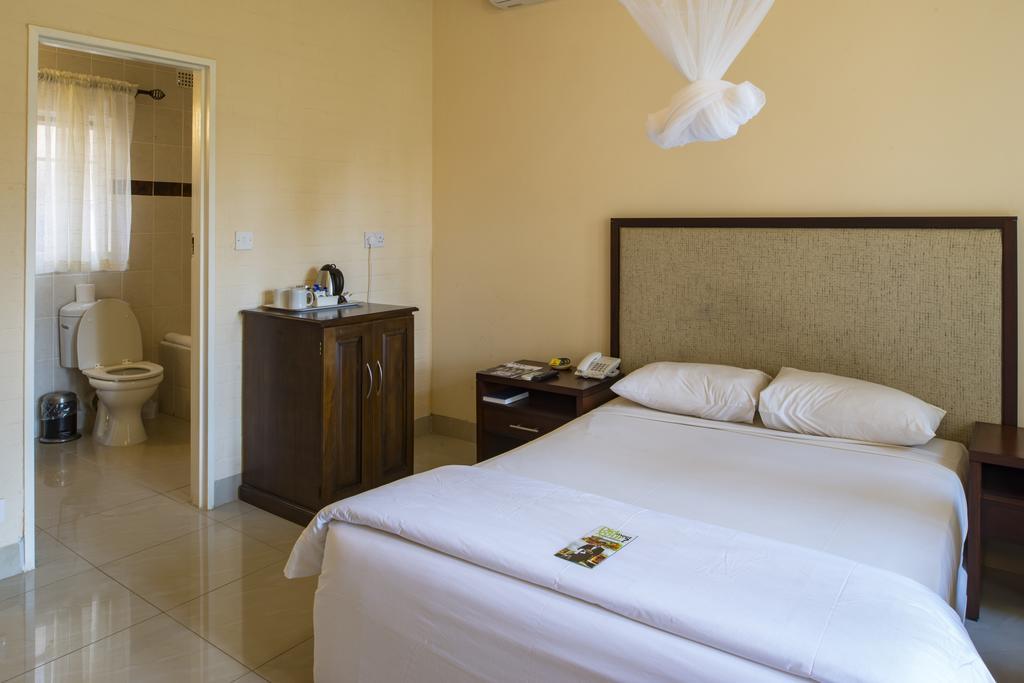 Kadoma Hotel & Conference Centre Dış mekan fotoğraf